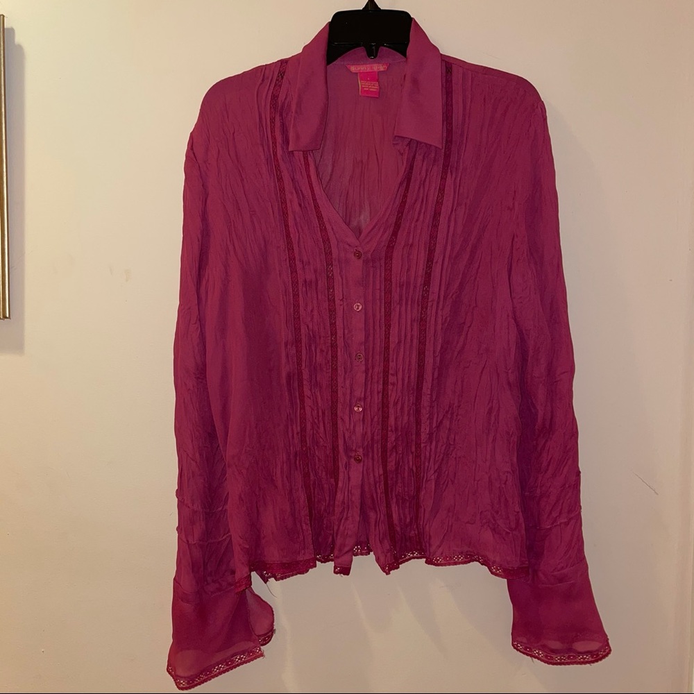 Women’s maroon blouse
